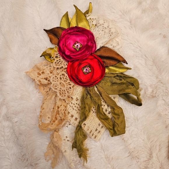 Dainty Jewells Accessories - The Classy Quill Crochet, Fuscia, Coral, and Green Flower Pin Shoulder Brooch